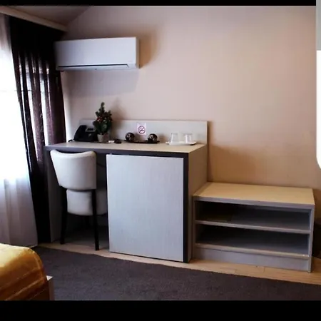 Korzo Motel 3*