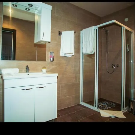 Korzo Motel 3*