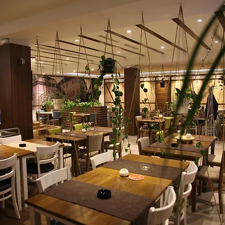 Korzo 3* Bihać